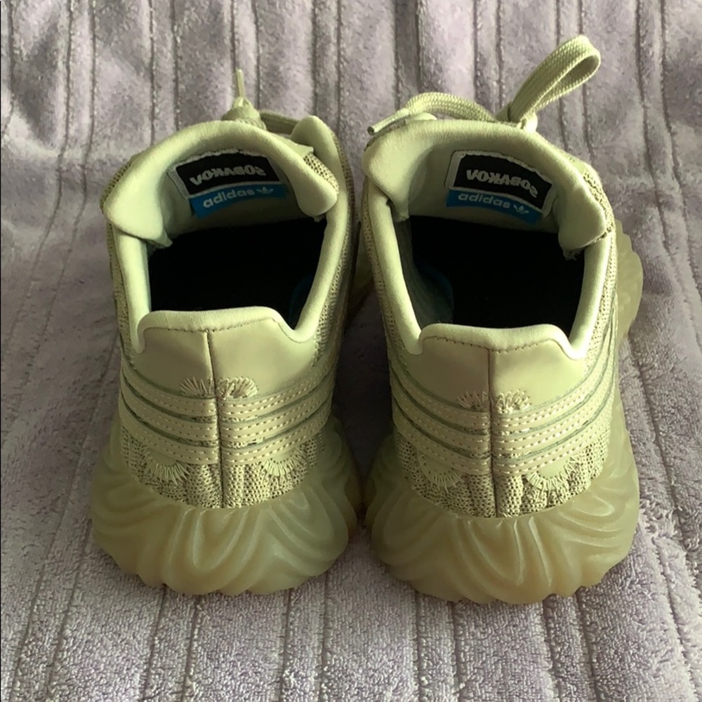 Adidas - Picture 3 of 8
